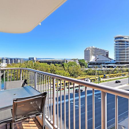 Broadbeach Travel Inn Apartments Голд-Кост Экстерьер фото