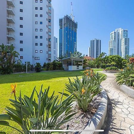 Broadbeach Travel Inn Apartments Голд-Кост Экстерьер фото