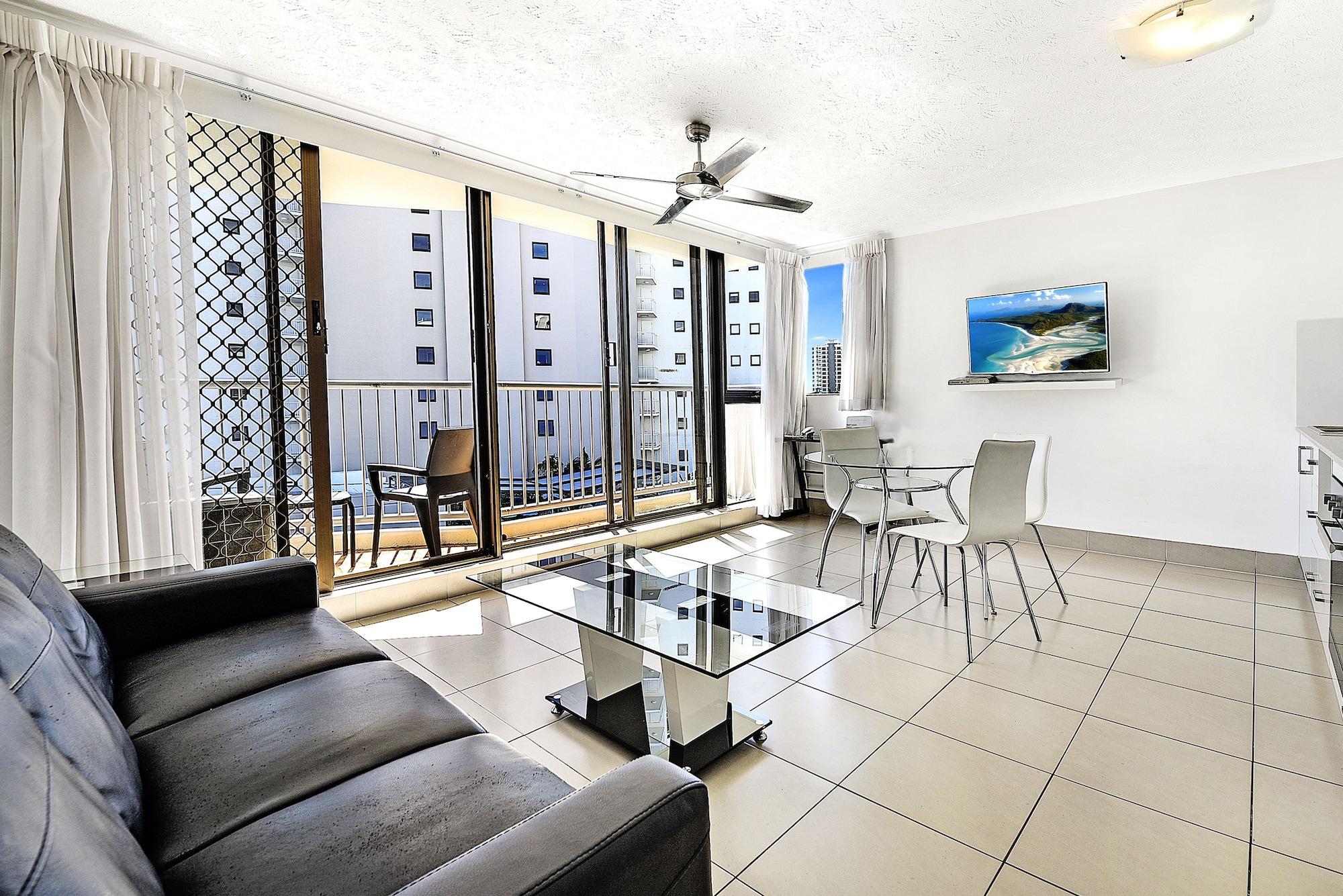 Broadbeach Travel Inn Apartments Голд-Кост Экстерьер фото