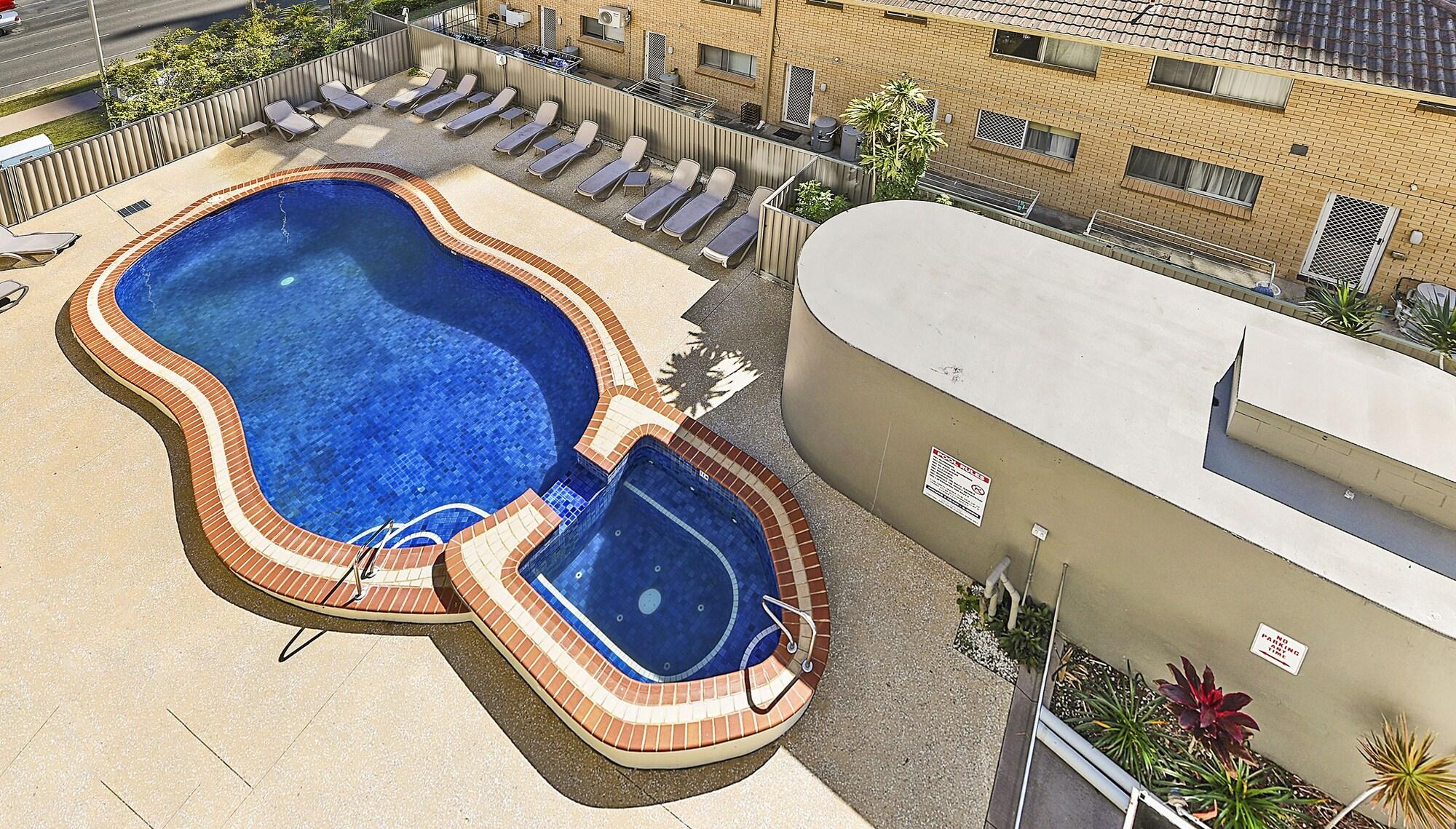 Broadbeach Travel Inn Apartments Голд-Кост Экстерьер фото