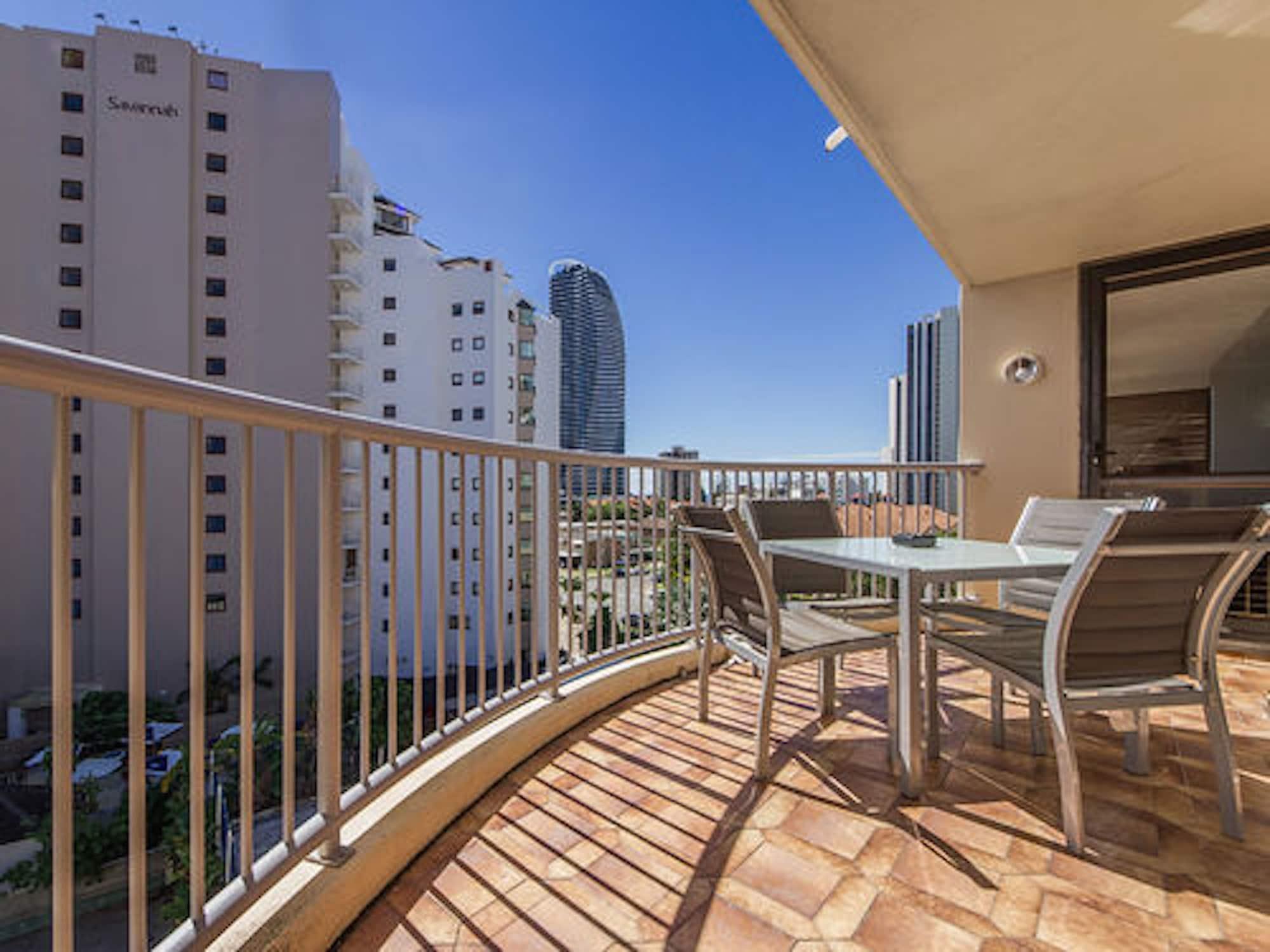 Broadbeach Travel Inn Apartments Голд-Кост Экстерьер фото