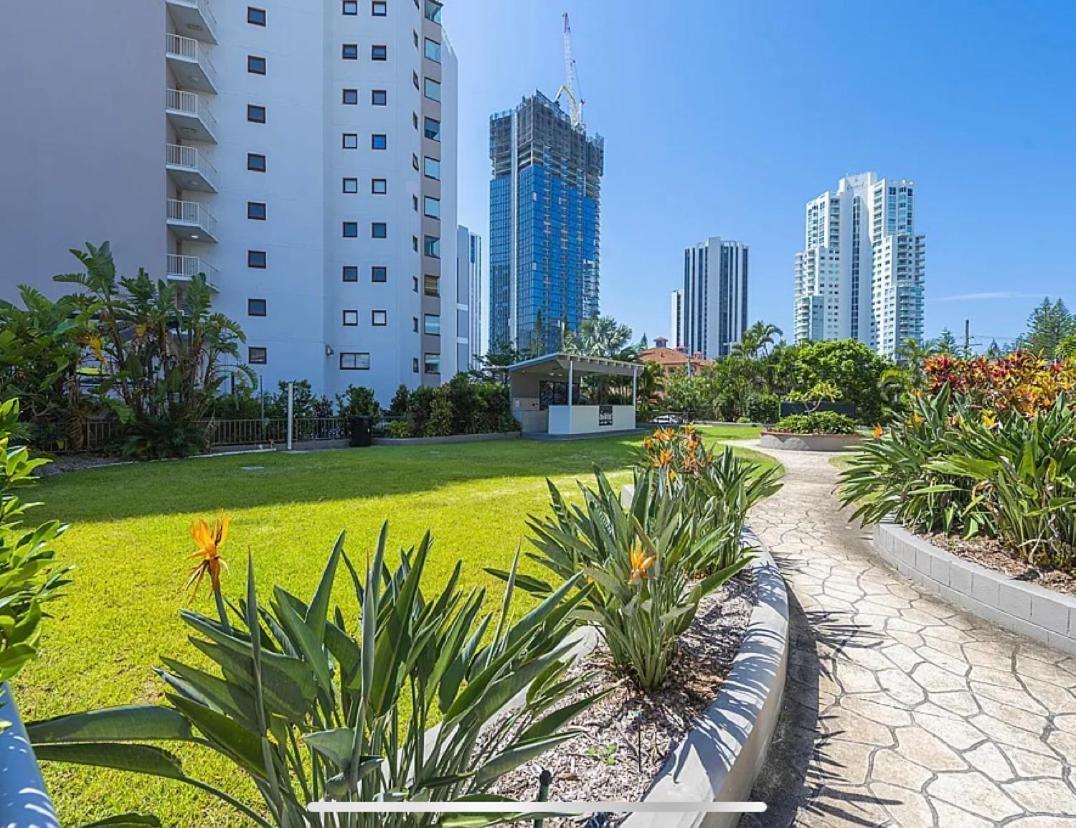 Broadbeach Travel Inn Apartments Голд-Кост Экстерьер фото
