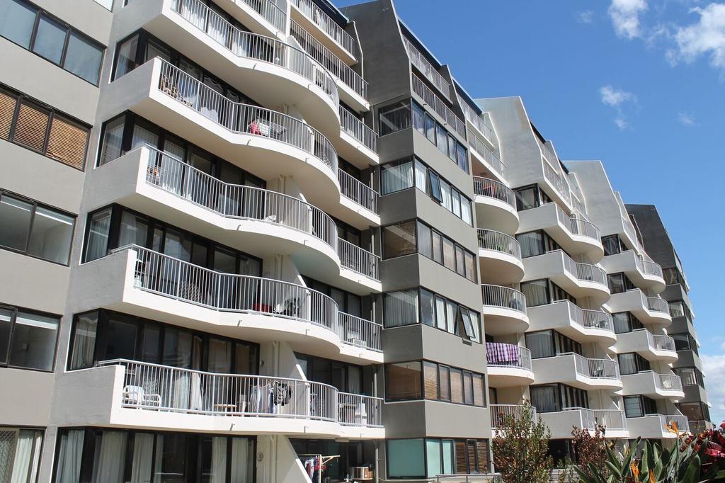Broadbeach Travel Inn Apartments Голд-Кост Экстерьер фото