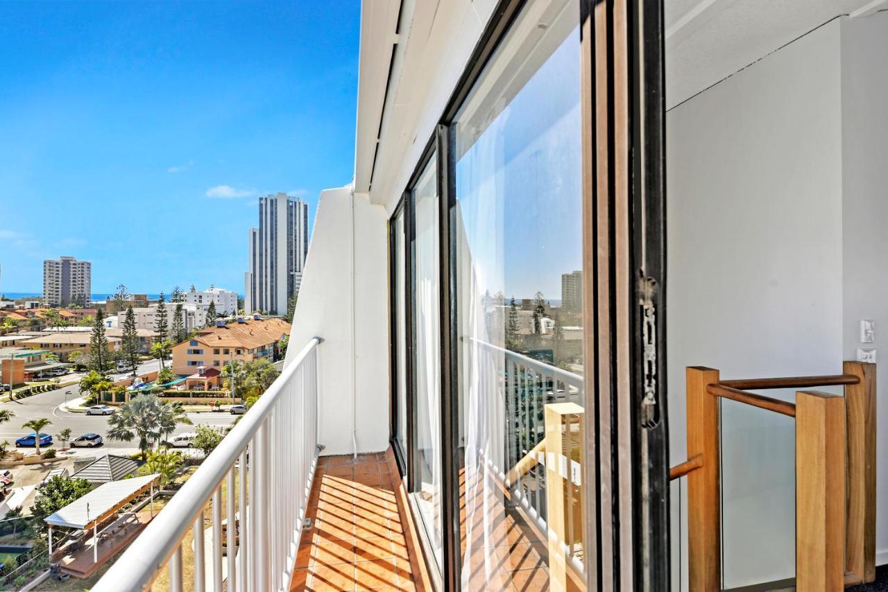 Broadbeach Travel Inn Apartments Голд-Кост Экстерьер фото