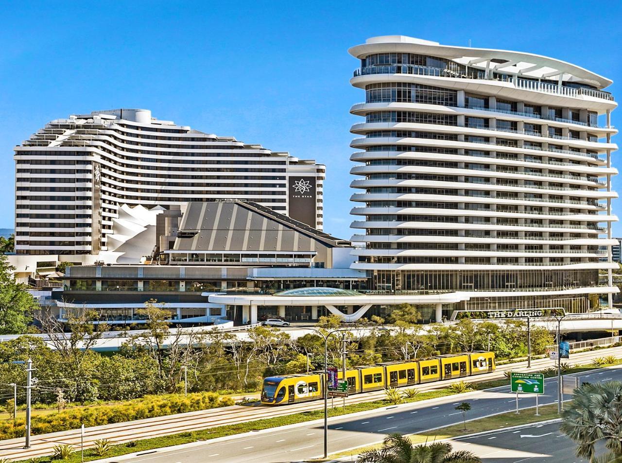 Broadbeach Travel Inn Apartments Голд-Кост Экстерьер фото